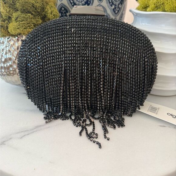 NWT Olga Berg Bria Crystal Fringe Clutch
⭐️read description - Picture 4 of 7